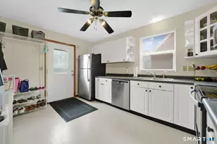 10 Summer St, Enfield, CT 06082 - Photo 5