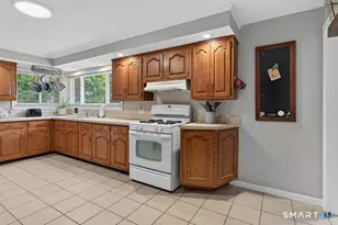 20 West End Ave, Branford, CT 06405 - Photo 9