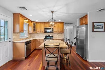 166 Hall Street, New Haven, CT 06512 - Photo 5