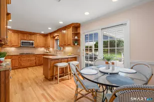 107 Buckboard Ln, Fairfield, CT 06824 - Photo 11