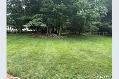 107 Buckboard Lane, Fairfield, CT 06824 - Photo 3