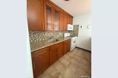 2625 Park Avenue #9C, Bridgeport, CT 06604 - Photo 1