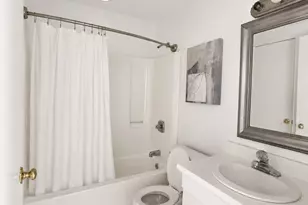 1423 Quinnipiac Ave, New Haven, CT 06513 - Photo 9