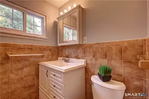 24 Beau St, Norwalk, CT 06850 - Photo 5