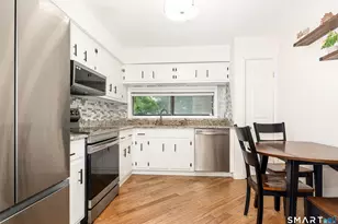 51 Currier Pl, Cheshire, CT 06410 - Photo 5