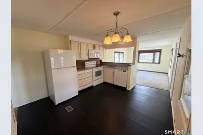 19 Pine Street, East Windsor, CT 06088 - Photo 17