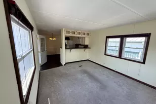 19 Pine St, East Windsor, CT 06088 - Photo 5