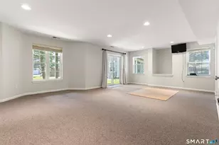 14 Cambridge Dr, Danbury, CT 06811 - Photo 37