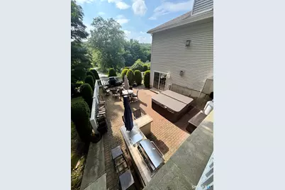 327 Jones Road, Naugatuck, CT 06770 - Photo 27