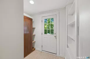 36 Middle River Rd, Danbury, CT 06811 - Photo 13