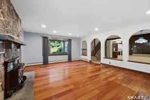 36 Middle River Rd, Danbury, CT 06811 - Photo 9