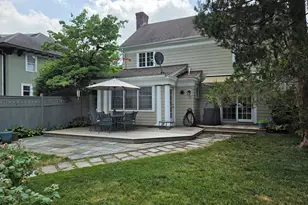 11 Alden Ave, New Haven, CT 06515 - Photo 3