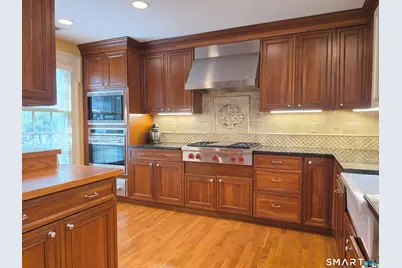 11 Alden Avenue, New Haven, CT 06515 - Photo 9