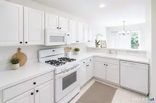1104 Bradford Dr, Danbury, CT 06811 - Photo 3