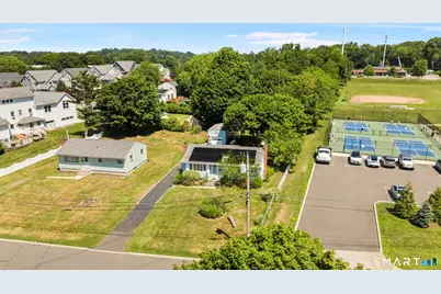 22 Howard Court, Milford, CT 06460 - Photo 5