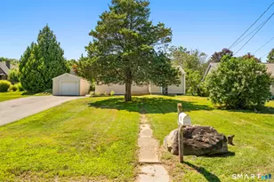 15 Curran St, Norwich, CT 06360 - Photo 7