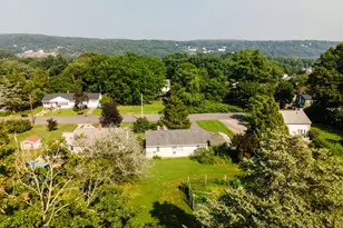 15 Curran St, Norwich, CT 06360 - Photo 3