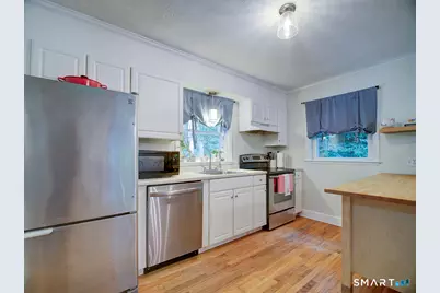 57 Buckingham Street, Meriden, CT 06451 - Photo 11