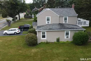 7 E Pattagansett Rd, East Lyme, CT 06357 - Photo 25