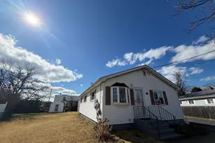 35 Early Ave, Stratford, CT 06615 - Photo 7