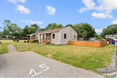 13-15 York Court, Groton, CT 06340 - Photo 3