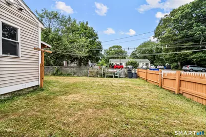 13-15 York Court, Groton, CT 06340 - Photo 33