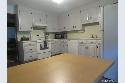 192 Stonehedge #192, Shelton, CT 06484 - Photo 11
