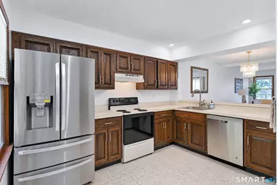 55 Mill Plain Road #9-2, Danbury, CT 06811 - Photo 13