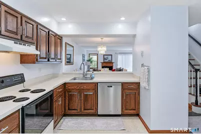 55 Mill Plain Road #9-2, Danbury, CT 06811 - Photo 11