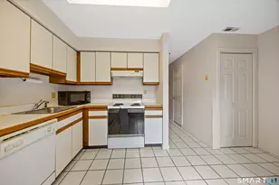 1410 Whitney Ave, Hamden, CT 06517 - Photo 11