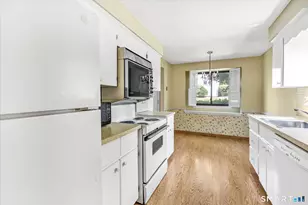 77 River Bend Rd, Stratford, CT 06614 - Photo 11