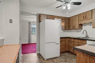 123 Smoke Valley Dr, Stratford, CT 06614 - Photo 7