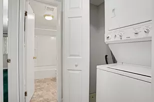 123 Smoke Valley Dr, Stratford, CT 06614 - Photo 21