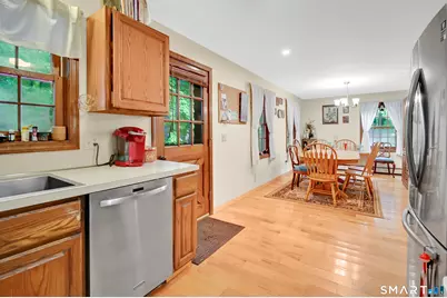 27 Snipsic Lake Road, Ellington, CT 06029 - Photo 9