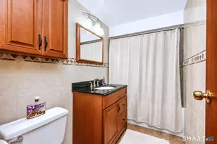 32 Hallsey Ln, Woodbridge, CT 06525 - Photo 37