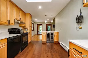 32 Hallsey Ln, Woodbridge, CT 06525 - Photo 23