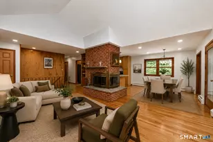 32 Hallsey Ln, Woodbridge, CT 06525 - Photo 13