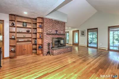 32 Hallsey Lane, Woodbridge, CT 06525 - Photo 9