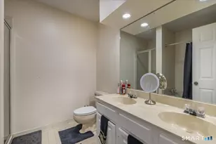 135 Mayfield Dr, Trumbull, CT 06611 - Photo 15