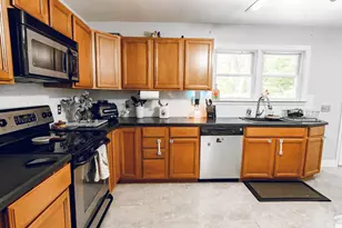 123 Wynwood Dr, New Milford, CT 06776 - Photo 9
