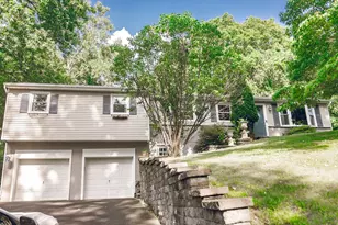 123 Wynwood Dr, New Milford, CT 06776 - Photo 1