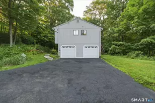 518 Bennetts Farm Rd, Ridgefield, CT 06877 - Photo 5