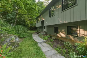 518 Bennetts Farm Rd, Ridgefield, CT 06877 - Photo 3
