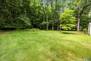 1105 Peck Ln, Cheshire, CT 06410 - Photo 27