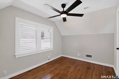 141 Laurel Street, West Haven, CT 06516 - Photo 17