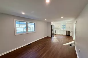 28 S Cliff St, Ansonia, CT 06401 - Photo 5