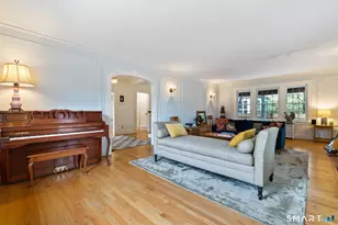 400 Quaker Ln N, West Hartford, CT 06119 - Photo 9