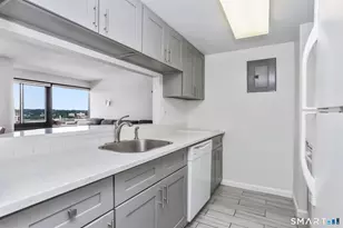 127 Greyrock Pl, Stamford, CT 06901 - Photo 7