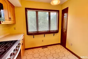 257 Sabin St, Putnam, CT 06260 - Photo 3