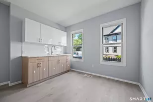 301 Poplar St, Bridgeport, CT 06605 - Photo 3